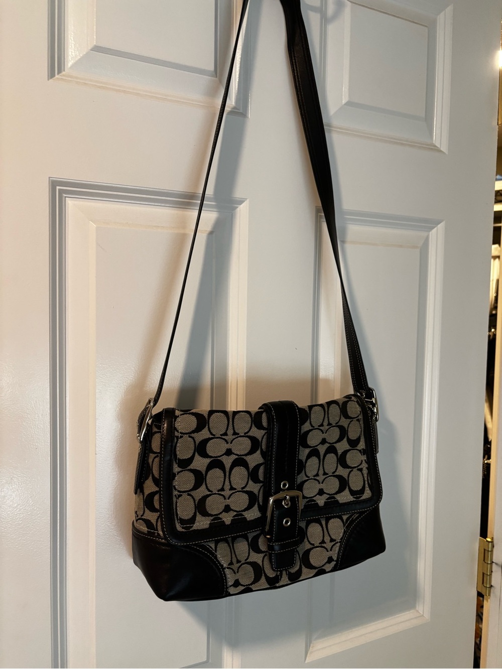 Coach style F12641 Hampton Signiture Flap